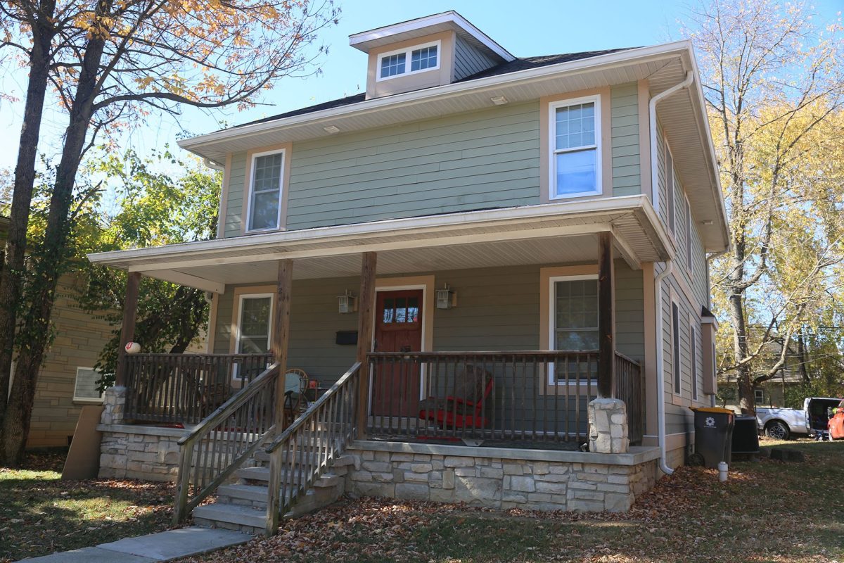 421 N Dunn Front Right 2H7A4884 2022 11