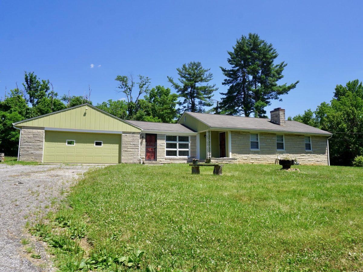 2304 N Headley